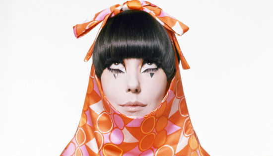 身穿Rudi Gernreich 设计的Peggy Moffitt，1966