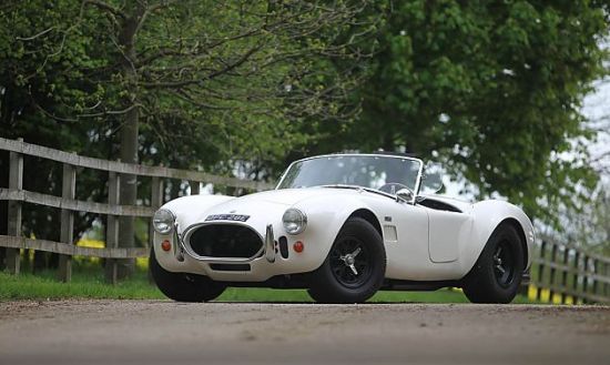 1966年的shelby cobra 437。