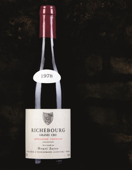 Richebourg Grand Cru 1978年 3瓶 估价： 港币400，000 - 500，000 1978年份：夏天阳光不多，秋季天气极佳。亨瑞‧贾耶称之为「非凡年份」，更指是他「酿制过最优秀的年份之一。无庸置疑，这是百年难得一见的珍酿。」