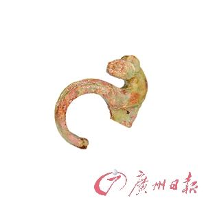 红山文化龙头玉（某文化传播公司网站上的预展图）